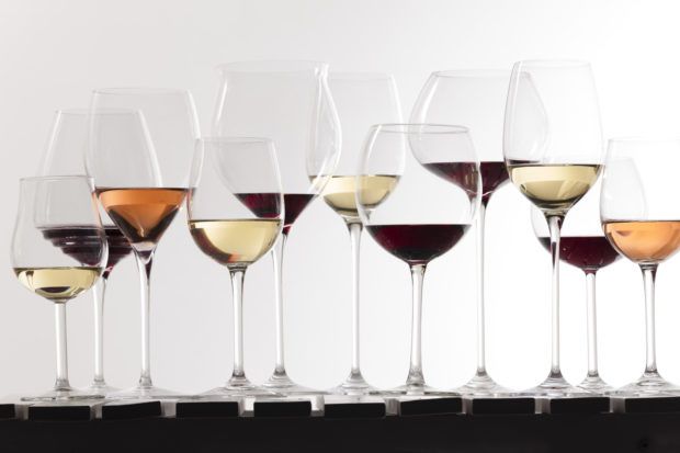 boros poharak, vörös és fehér bor