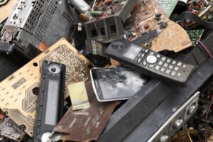 E-hulladék: a láthatatlan veszély, ami a fiókok mélyén rejtőzik